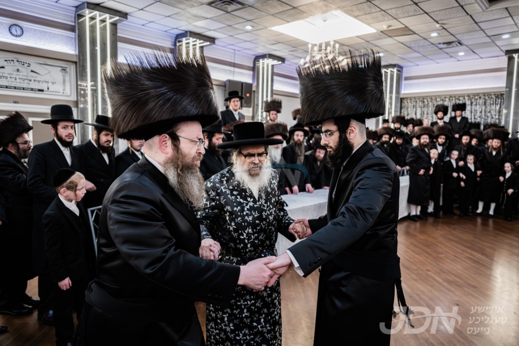 שמחת החתונה פון הכלה בת הרה"ח ר' חיים שלמה פישער משב"ק האדמו"ר מסאטמאר