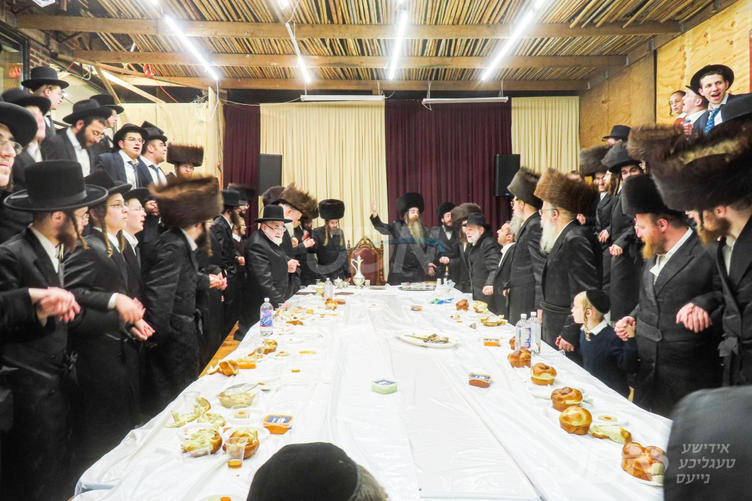 סוכות אין חצר הקודש אמשינאוו ארה"ב