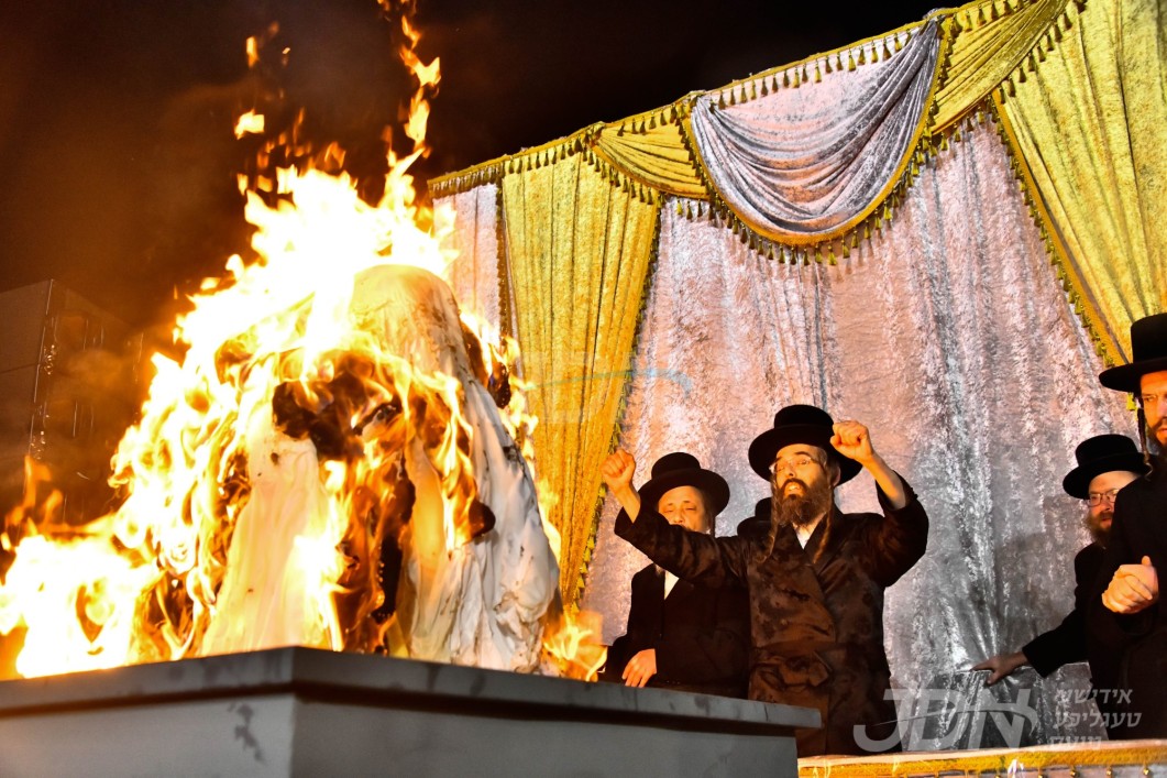 ל"ג בעומר אין חצר הקודש זוועהיל