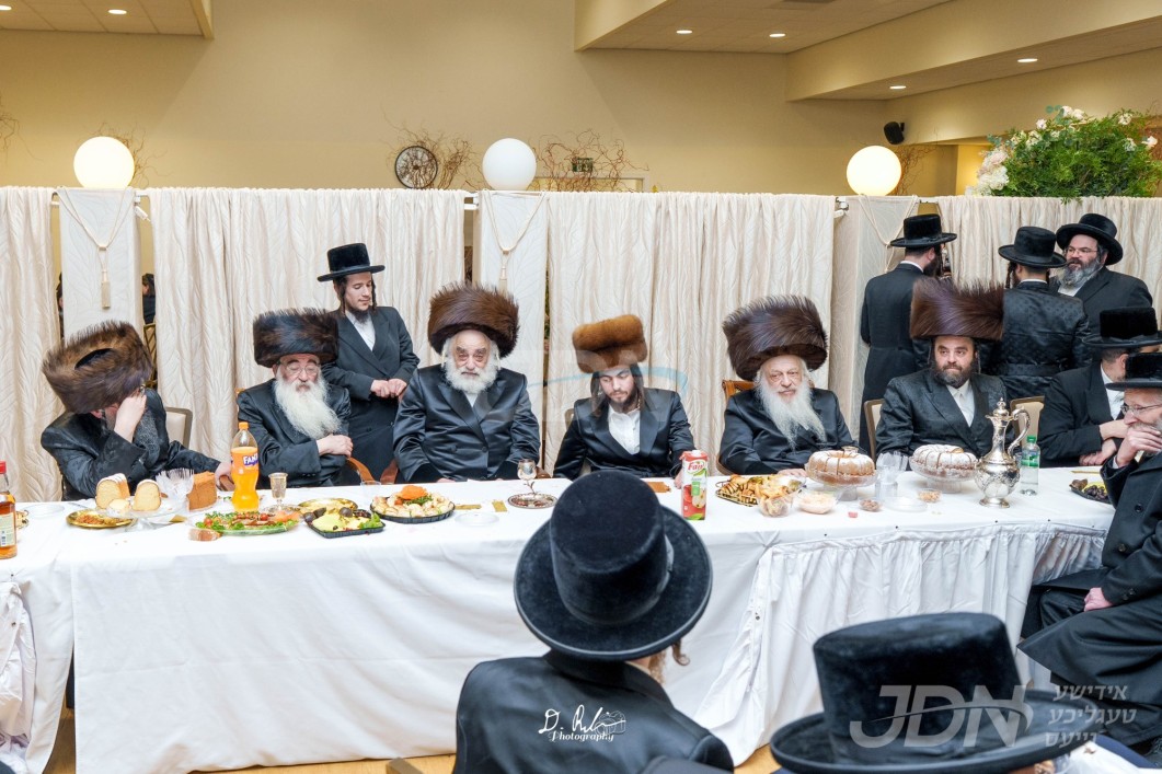 שמחת התנאים פון החתן אייניקל פון האדמו"רים מוויזניץ פון ירושלים און טשערנאוויץ מיט הכלה בת הגה"צ אב"ד וויזניץ מאנטשעסטער און אייניקל פון הגה"צ ר"י וויזניץ