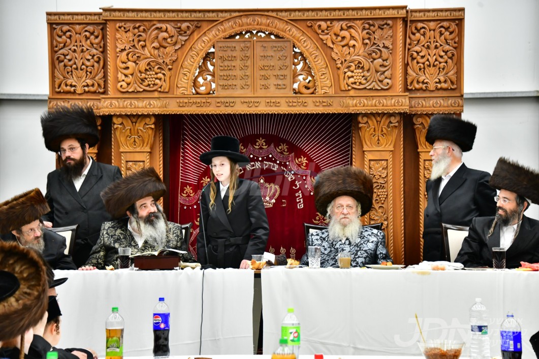 שמחת הבר מצוה בבית זוטשקא - שאץ - זוועהיל