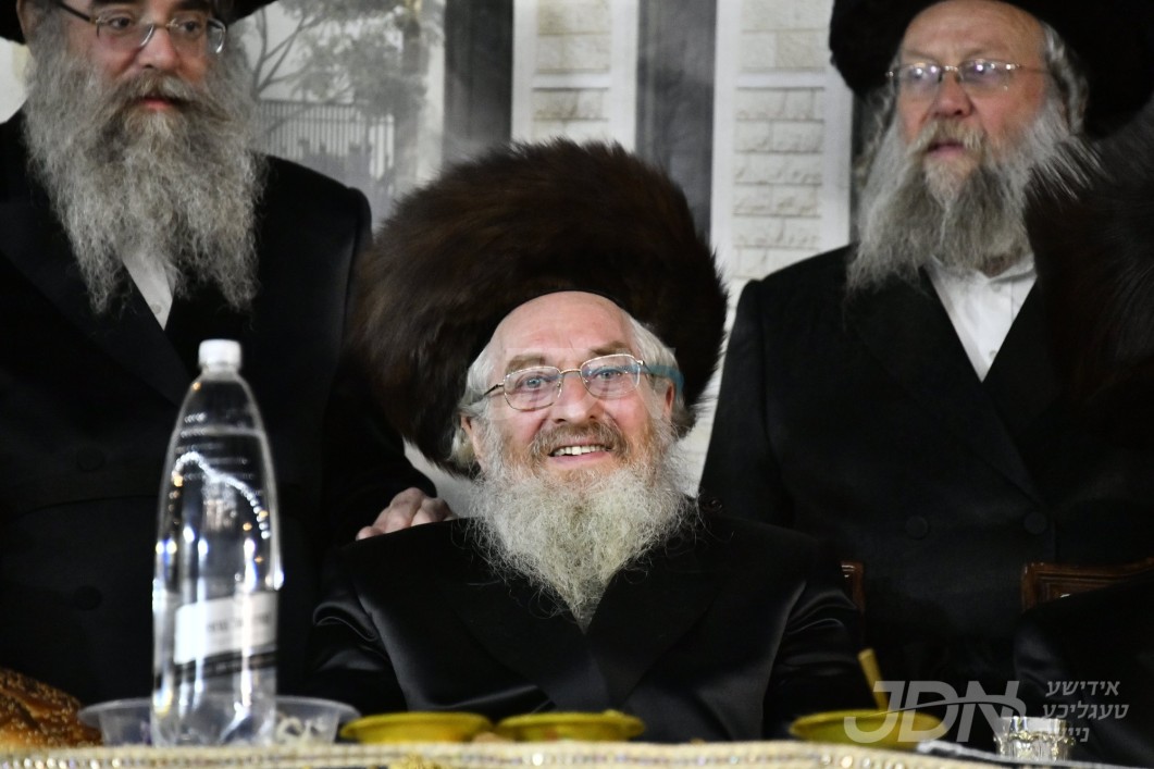 האדמו"ר מקארלין סטאלין וועט צום ערשטן מאל ארויספארן אויף קבלת קהל מחוץ לעיר, לקראת די הייליגע טעג הממשמשים ובאים