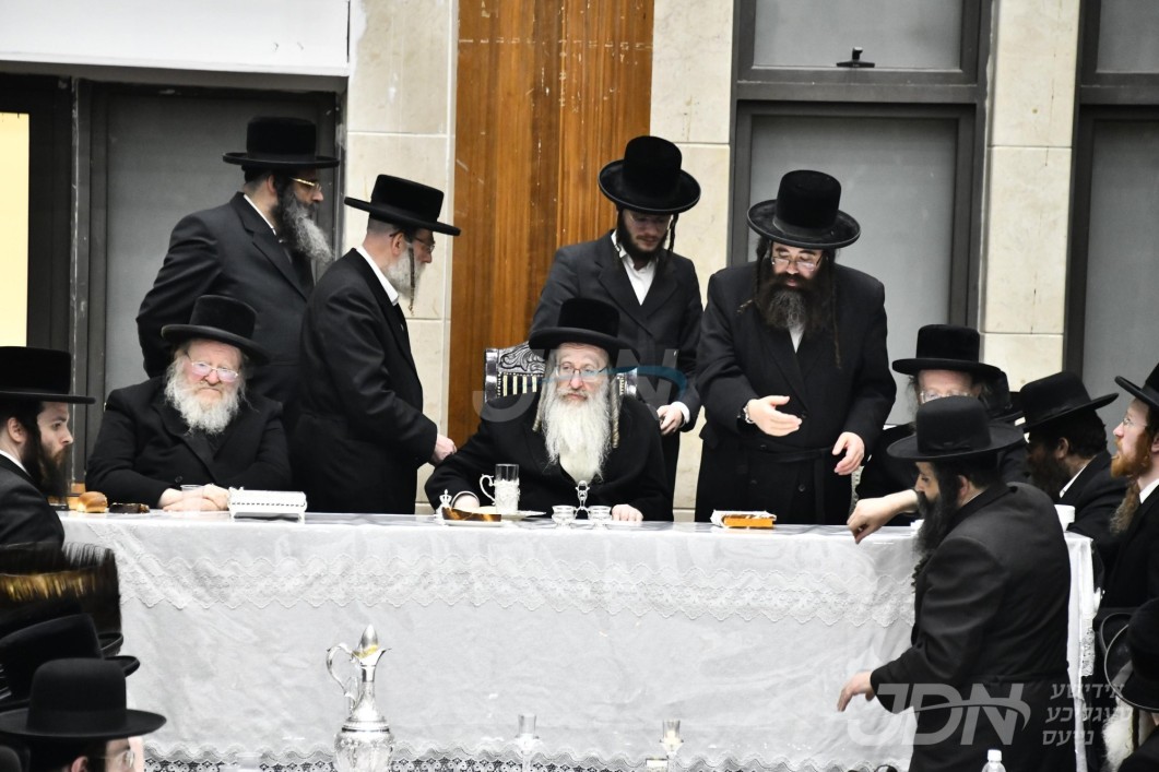 יארצייט פון הייליגן רבי ר' אלימלך מליזענסק זי"ע ביי האדמו"ר מביאלא