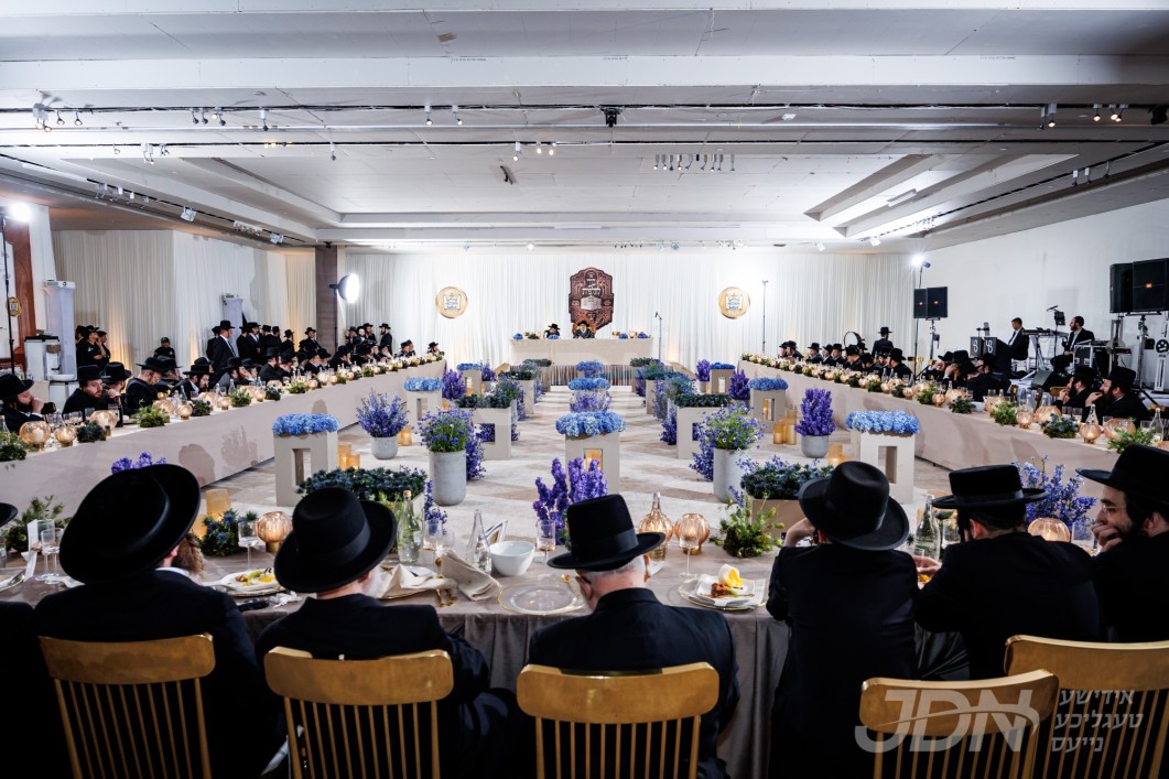 מסיבת "בנוי לתלפיות" לטובת דעם גמר בנין בית רחל ד'סאטמאר החדש אין וויליאמסבורג בנין מאנדעל